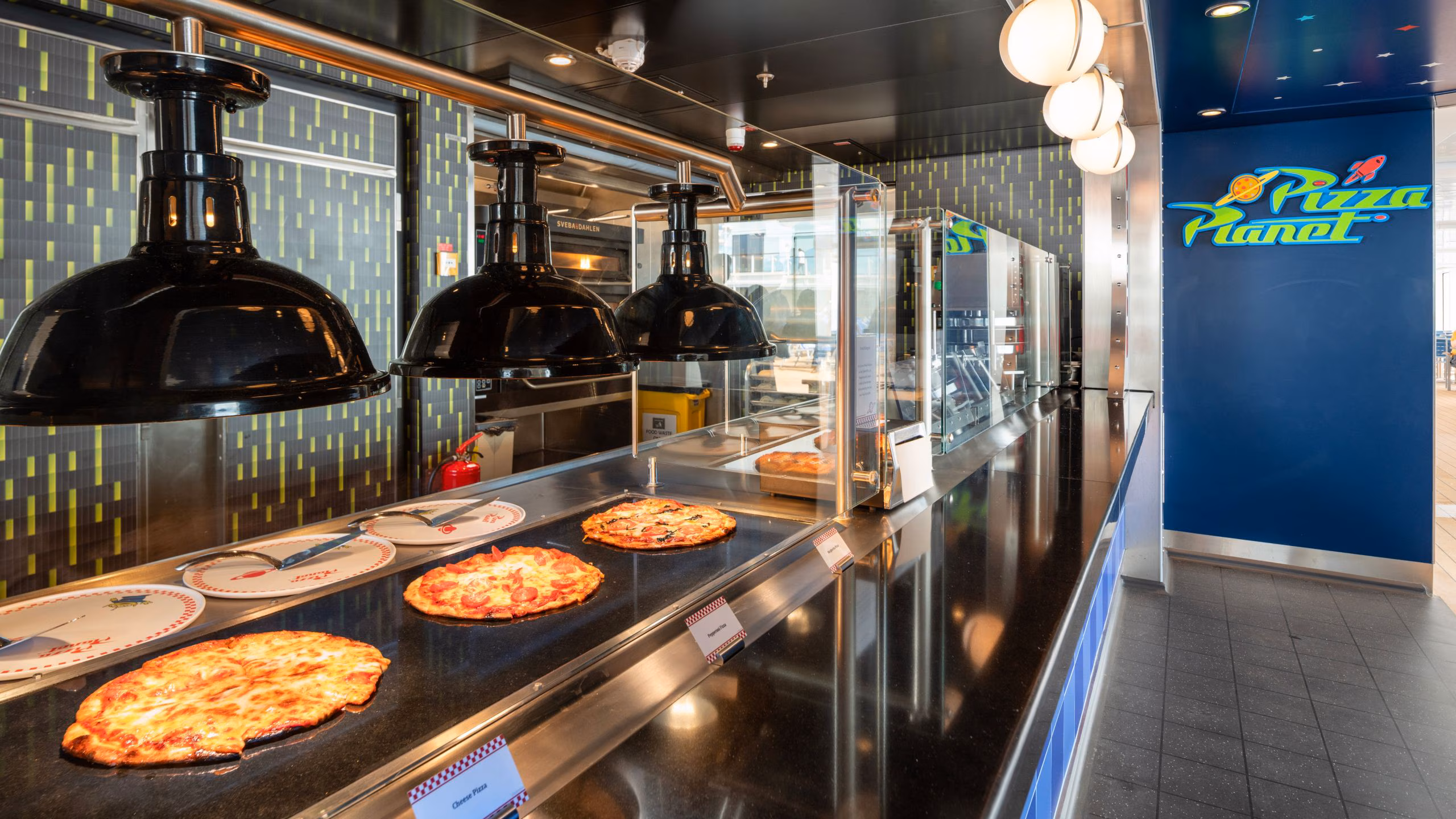 Pizza Planet interior